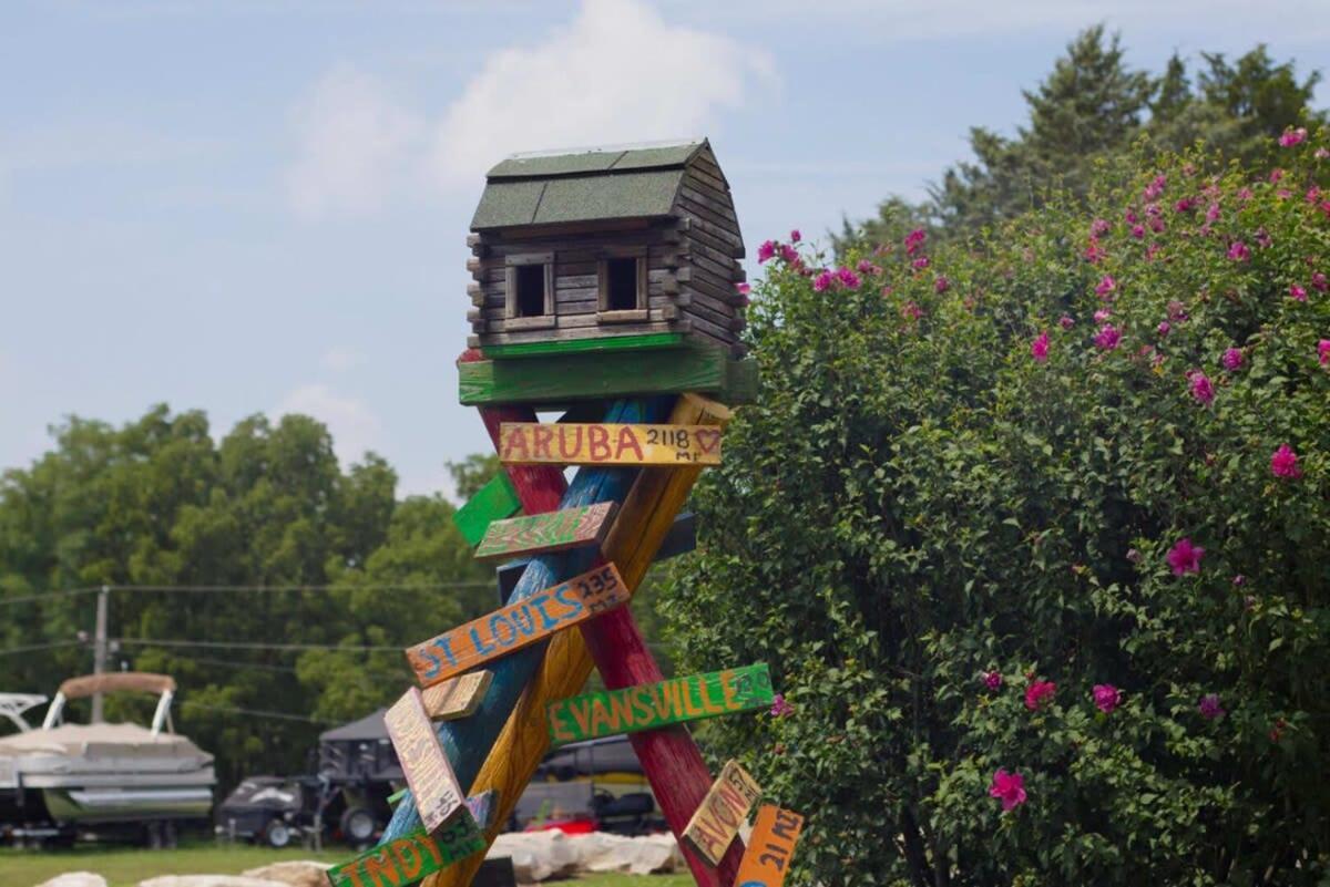 Charming Log Cabin In Bloomington Kültér fotó